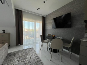 ASTRA LUX Apartments